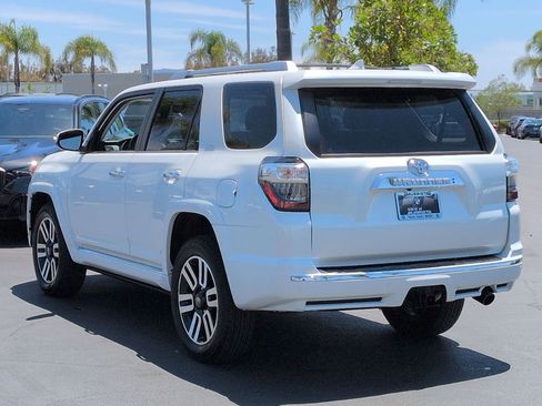 Used 2024 Toyota 4Runner Limited AWD/4WD image 8