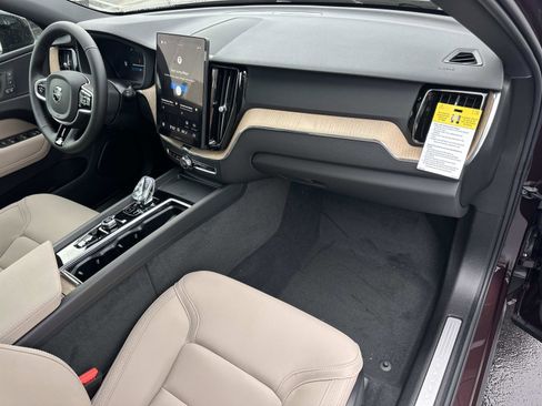 New 2026 Volvo XC60 B5 Core w/ Climate Package image 21