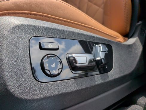 New 2026 BMW X5 sDrive40i w/ Climate Comfort Package RWD image 28