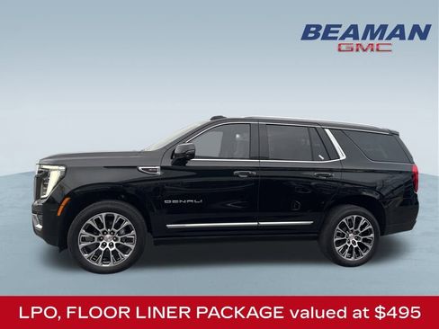 Used 2025 GMC Yukon Denali w/ Sun & Power Step Package image 4