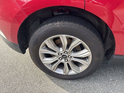 Used 2024 Ford Edge Titanium image 5