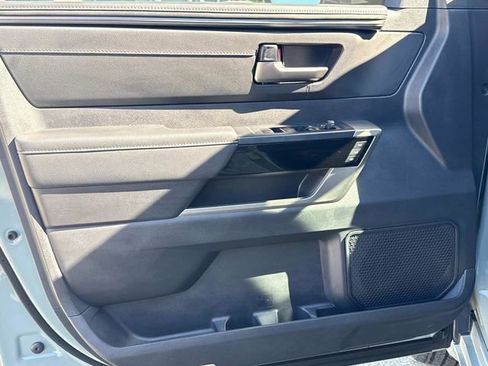 Used 2025 Toyota Tundra Limited image 26