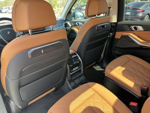 New 2026 BMW X7 xDrive40i image 21