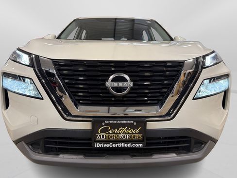 Used 2023 Nissan Rogue SV AWD/4WD image 10