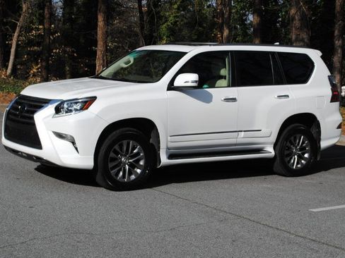 Used 2016 Lexus GX 460 Luxury image 9