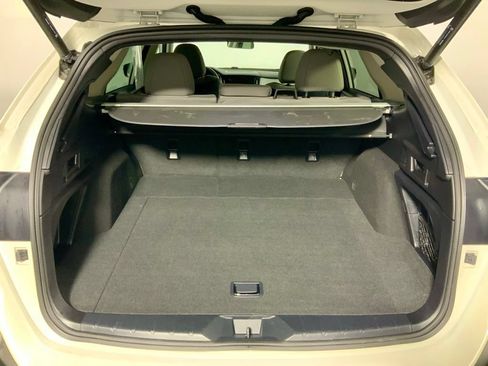 Used 2023 Subaru Outback Premium AWD/4WD image 30