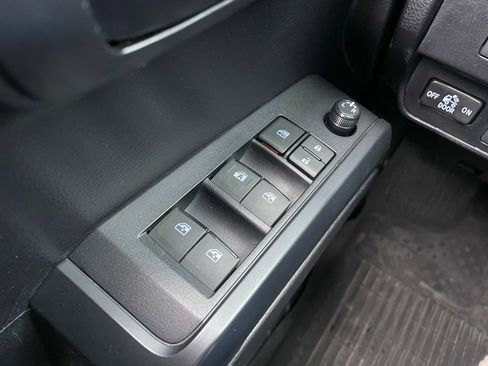 Used 2021 Toyota Tacoma SR image 22