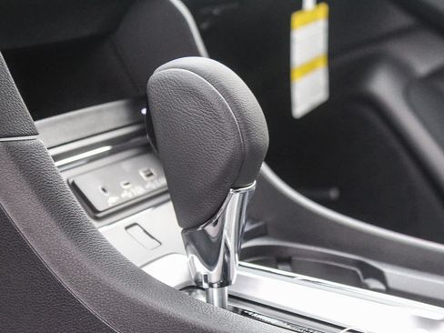 New 2025 Subaru Ascent Limited image 22