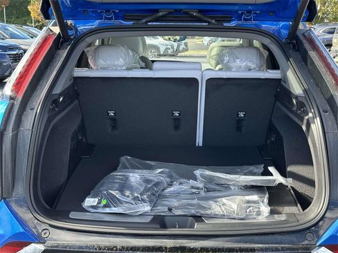 New 2025 Cadillac Optiq Luxury 1 image 12