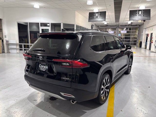 Used 2024 Toyota Grand Highlander AWD Hybrid image 9