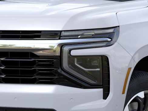 New 2026 Chevrolet Suburban LS RWD image 10