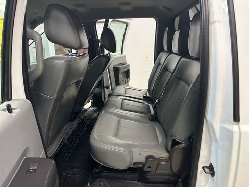 Used 2013 Ford F550 4x4 Crew Cab Super Duty w/ PWR Equipment Group image 16