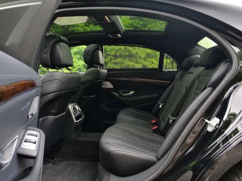 Used 2015 Mercedes-Benz S 550 4MATIC Sedan image 32