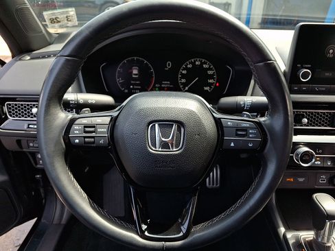 Used 2023 Honda Civic Sport image 18