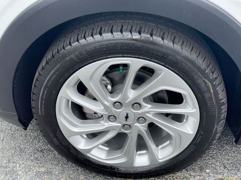 New 2027 Chevrolet Bolt LT FWD image 12