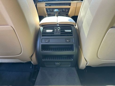 Used 2016 BMW 528i xDrive Sedan image 25