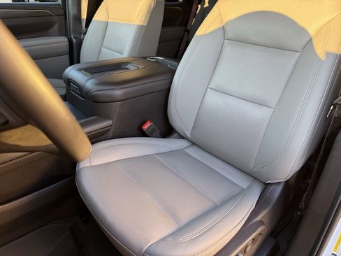 Used 2022 Chevrolet Tahoe LT image 32