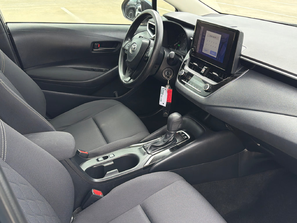 Used 2023 Toyota Corolla LE FWD image 10