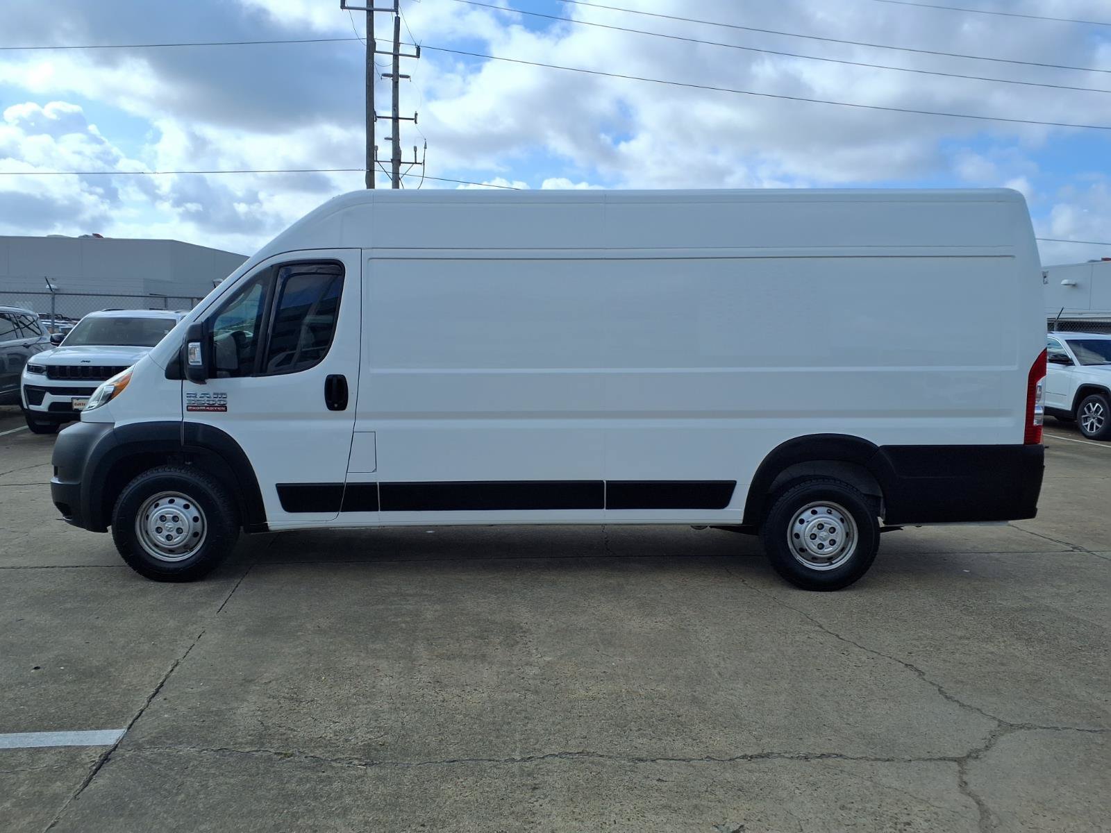 Used 2022 RAM ProMaster 3500 w/ Convenience Group FWD image 11