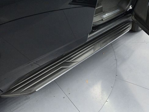 Used 2022 Chevrolet Tahoe LT image 9