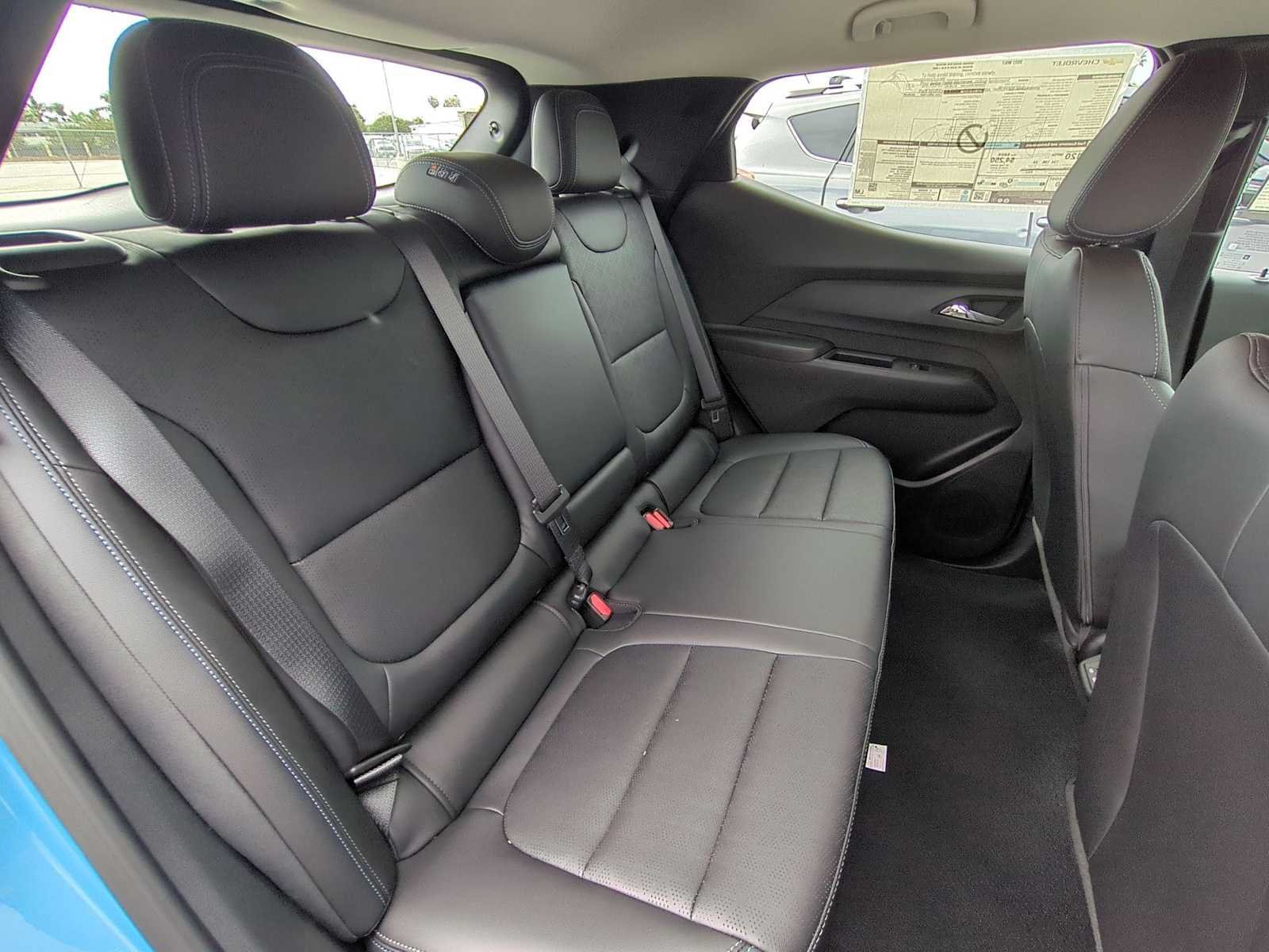 New 2027 Chevrolet Bolt LT w/ Comfort Package FWD image 26