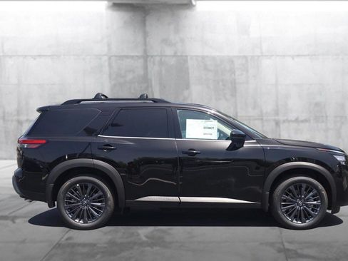 New 2026 Nissan Pathfinder SL AWD/4WD image 5