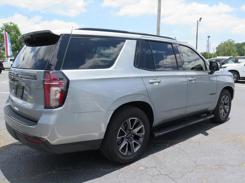 Used 2024 Chevrolet Tahoe Z71 w/ Z71 Off-Road Package AWD/4WD image 3