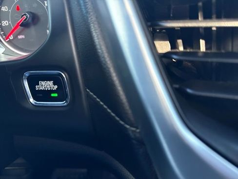 Used 2018 GMC Acadia SLT image 38