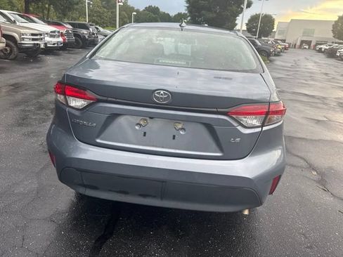 Used 2025 Toyota Corolla LE FWD image 5