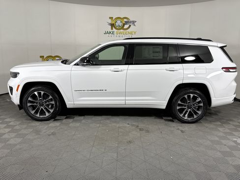 New 2025 Jeep Grand Cherokee L Overland w/ Advanced Protech Group III image 4