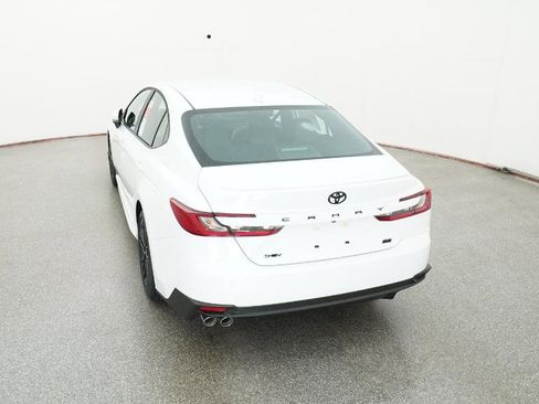 New 2026 Toyota Camry SE image 9