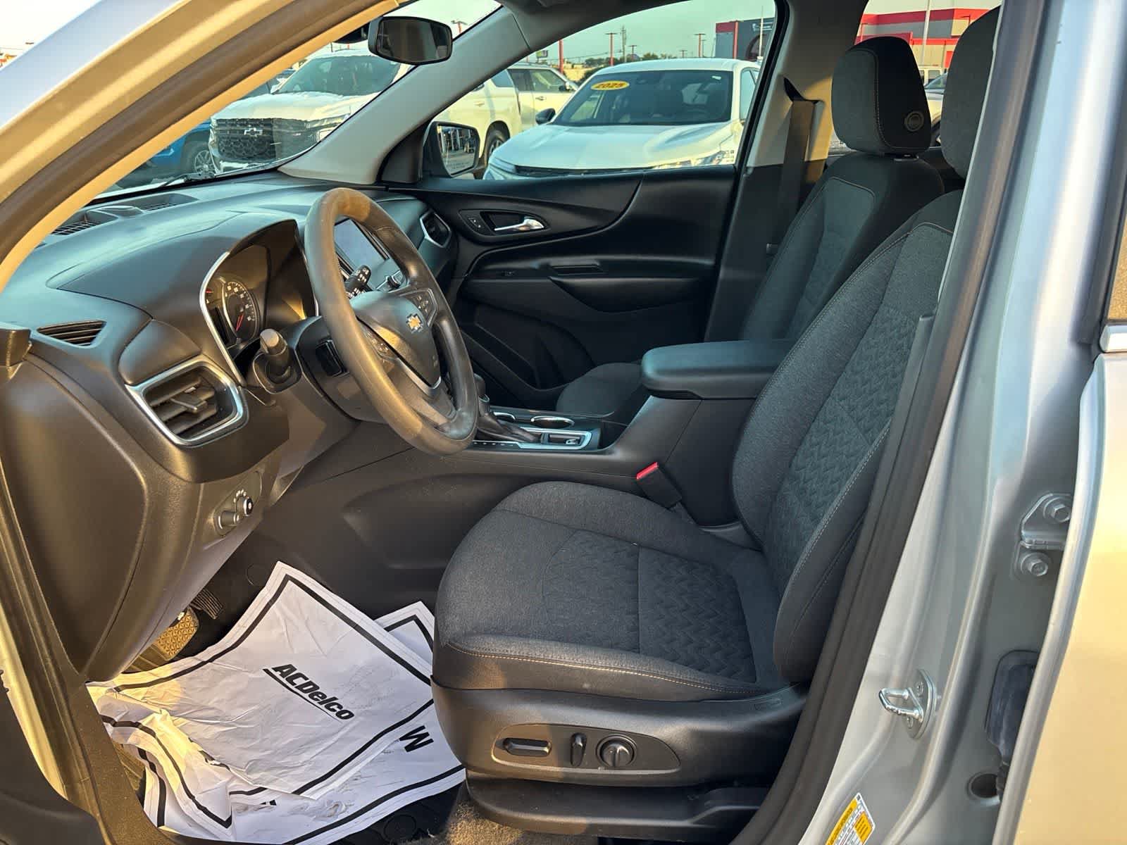 Used 2022 Chevrolet Equinox LT AWD/4WD image 7