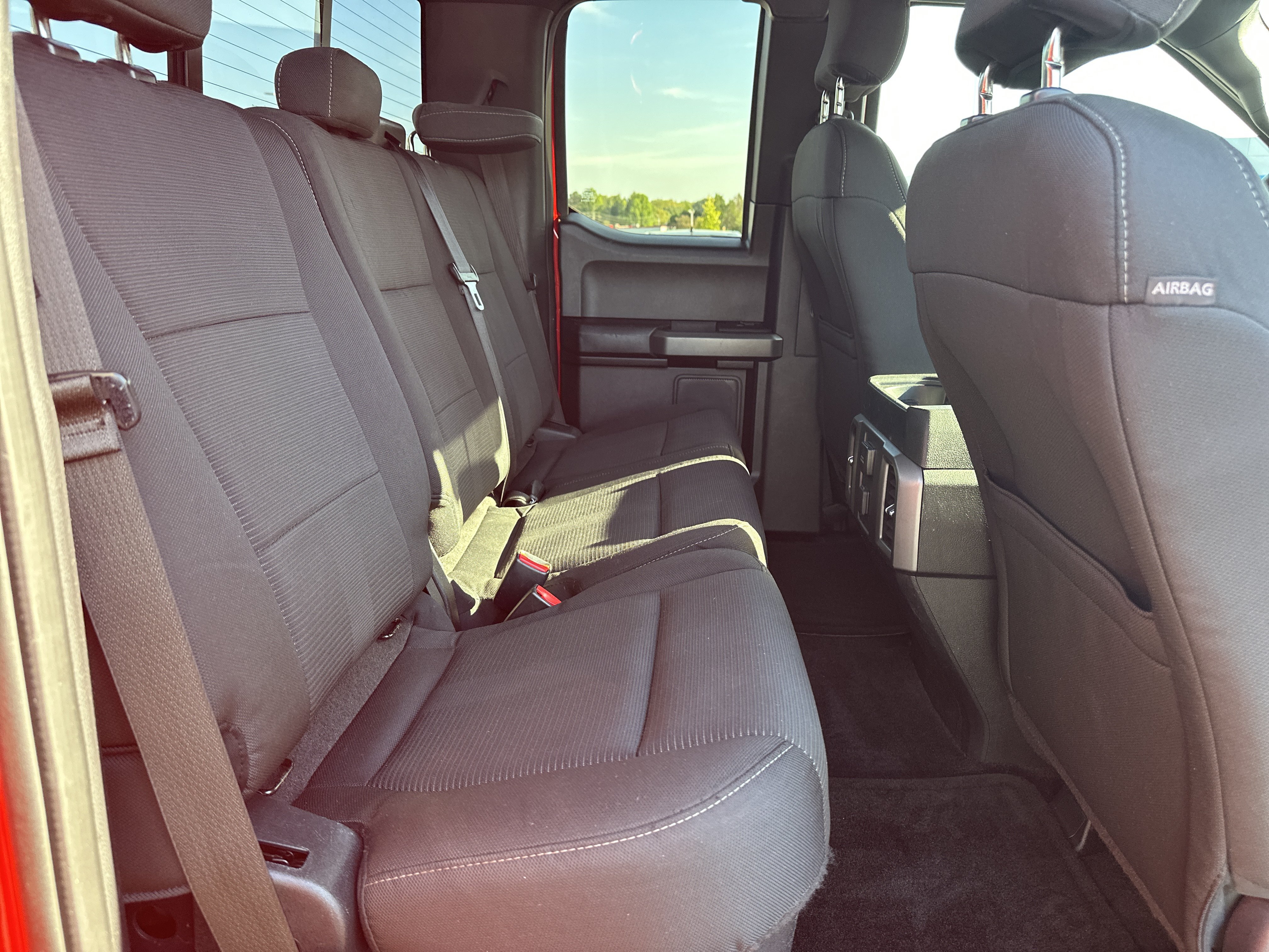 Used 2015 Ford F150 XLT w/ Equipment Group 302A Luxury AWD/4WD image 16