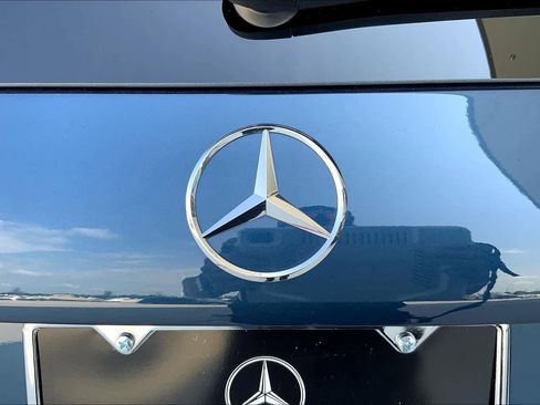 Used 2022 Mercedes-Benz GLB 250 image 10