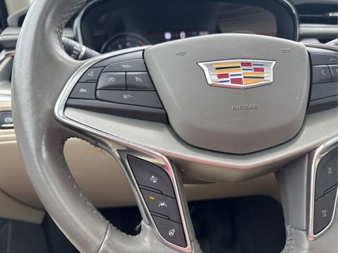 Used 2023 Cadillac XT5 Premium Luxury w/ Technology Package FWD image 10