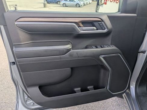 Used 2025 Chevrolet Silverado 1500 LT RWD image 11