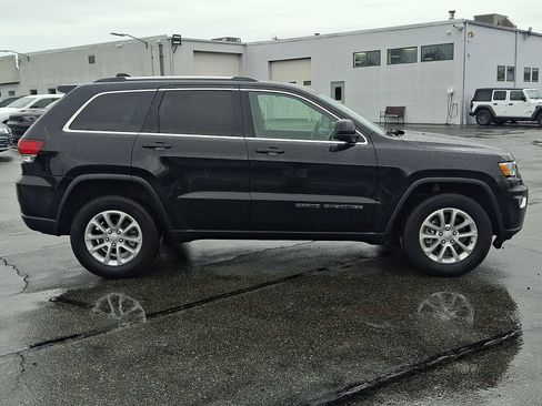 Used 2021 Jeep Grand Cherokee Laredo X AWD/4WD image 7