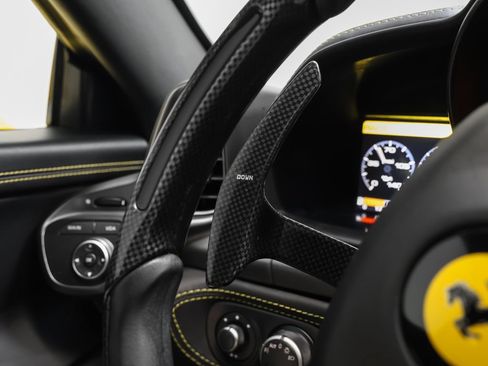 Used 2010 Ferrari 458 Italia Coupe RWD image 52