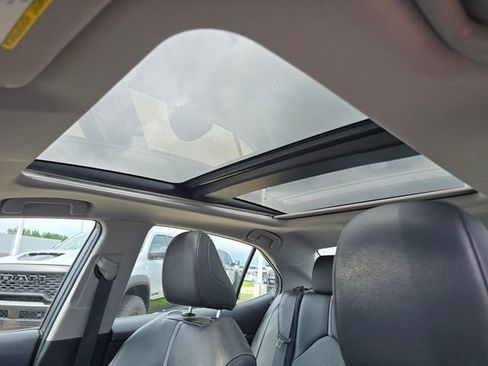 Used 2018 Toyota Camry XSE FWD image 6