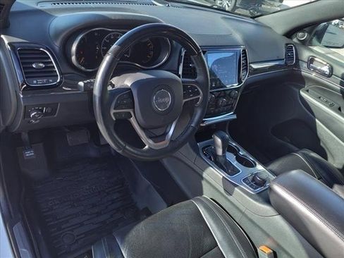 Used 2019 Jeep Grand Cherokee Overland image 23