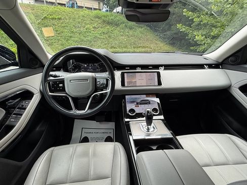 Used 2023 Land Rover Range Rover Evoque S AWD/4WD image 10