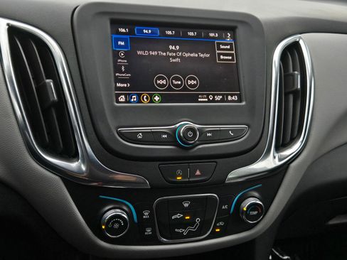 Used 2022 Chevrolet Equinox LS image 14