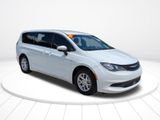 Used 2023 Chrysler Voyager LX image 2