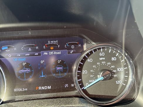 Used 2020 Ford Expedition Max XLT w/ Equipment Group 202A image 12