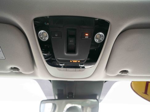 Used 2021 Kia Sorento EX image 18