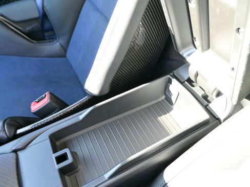 Used 2025 Porsche 718 Cayman GT4 RS image 30