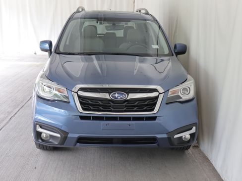 Used 2018 Subaru Forester 2.5i Limited AWD/4WD image 6