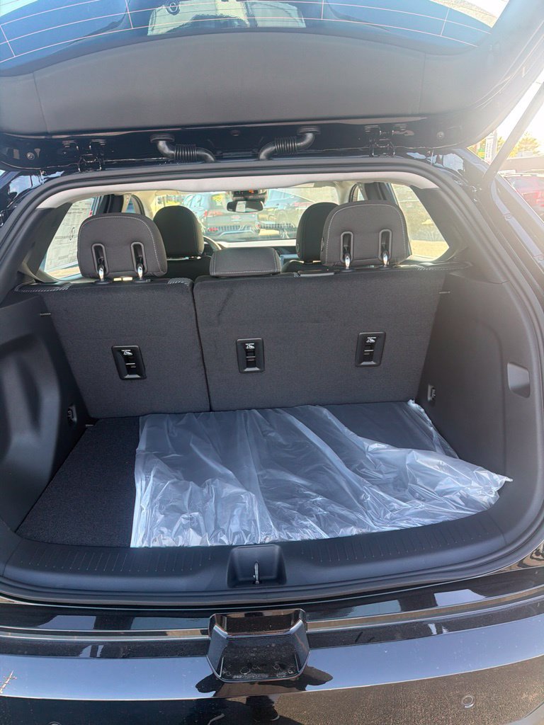 New 2027 Chevrolet Bolt LT FWD image 9
