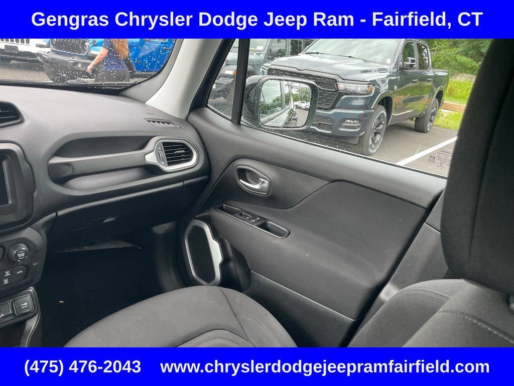 Certified 2021 Jeep Renegade Latitude AWD/4WD image 58