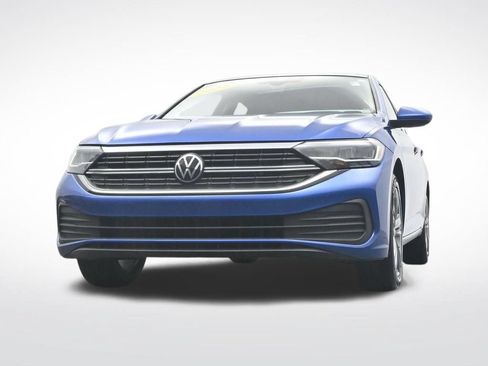 Used 2024 Volkswagen Jetta SE FWD image 39